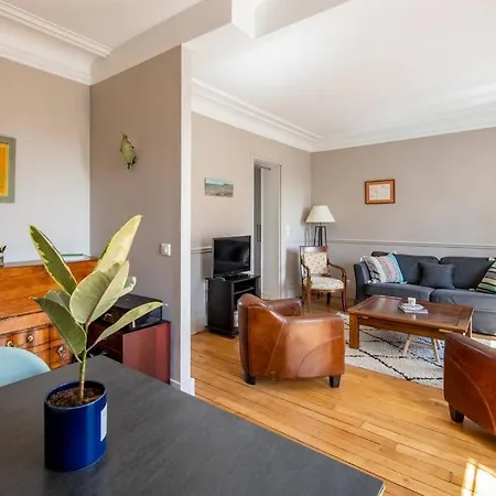 Apartment Fantin Latour - Beautiful And Bright Near Eiffel Tower